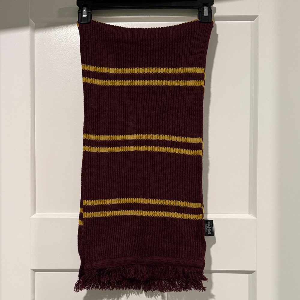 Official Harry Potter Gryffindor Scarf—FAST SHIP
